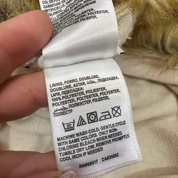 Bebe faux fur shawl sweater open front jacket - Picture 15 of 16